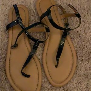 sandals with back straps
